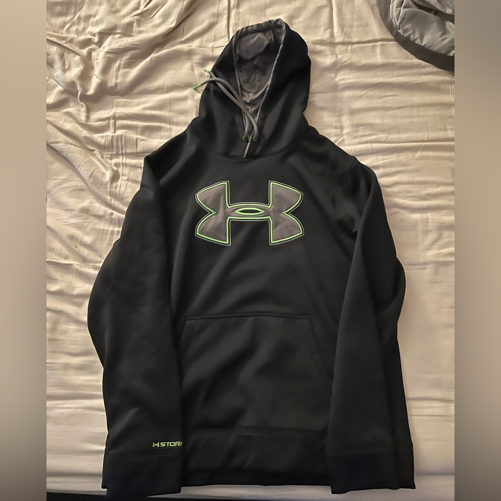 Men’s under armour hoodie